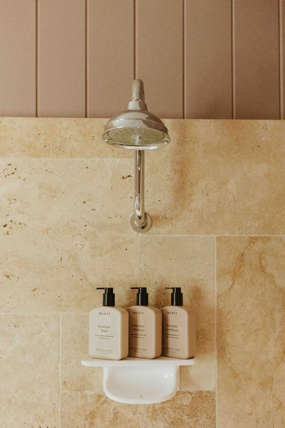Luxe Hinterland Stay, Eastnor At Montville Estate 외부 사진
